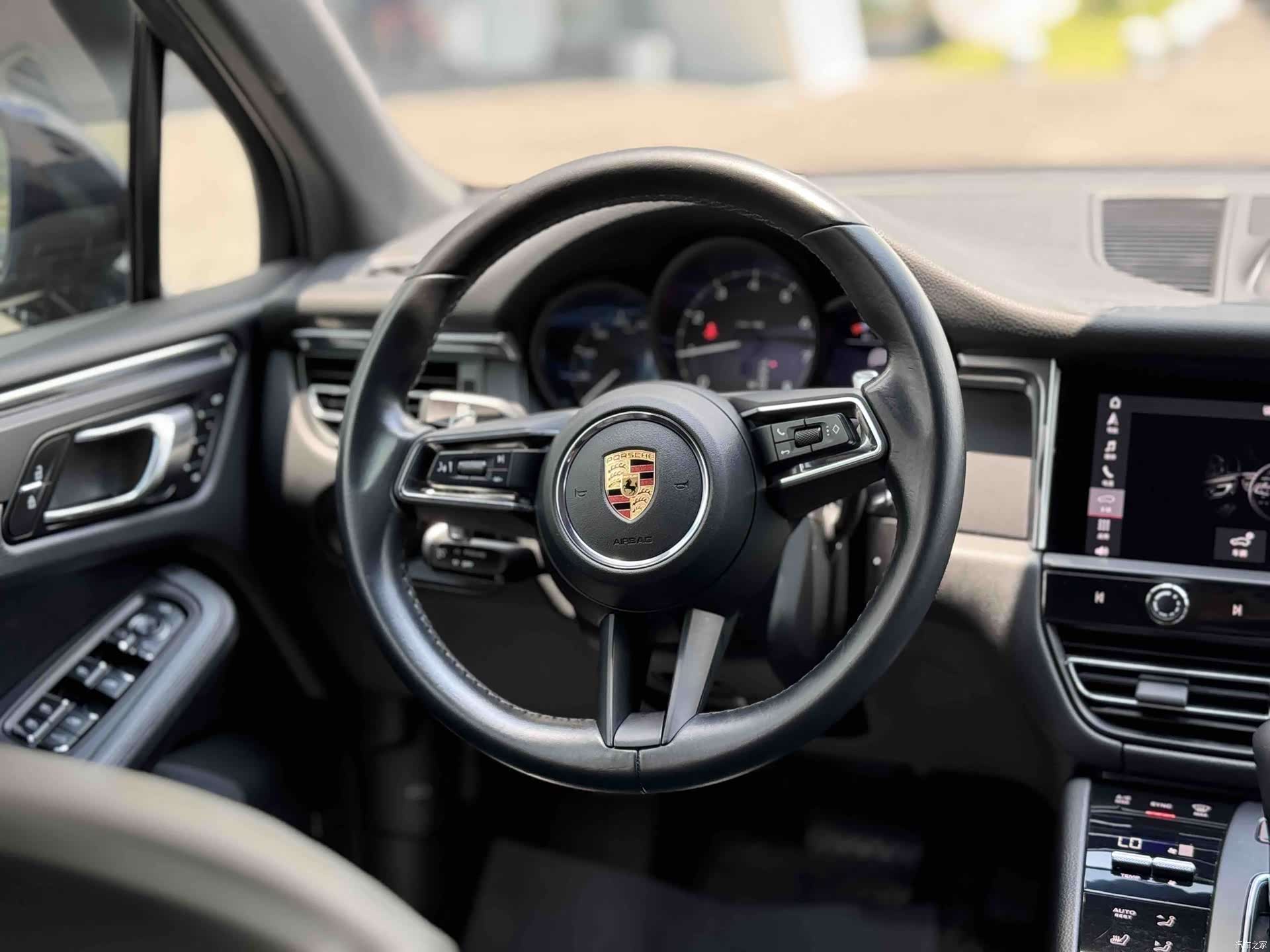 Porsche Macan, 2022 8