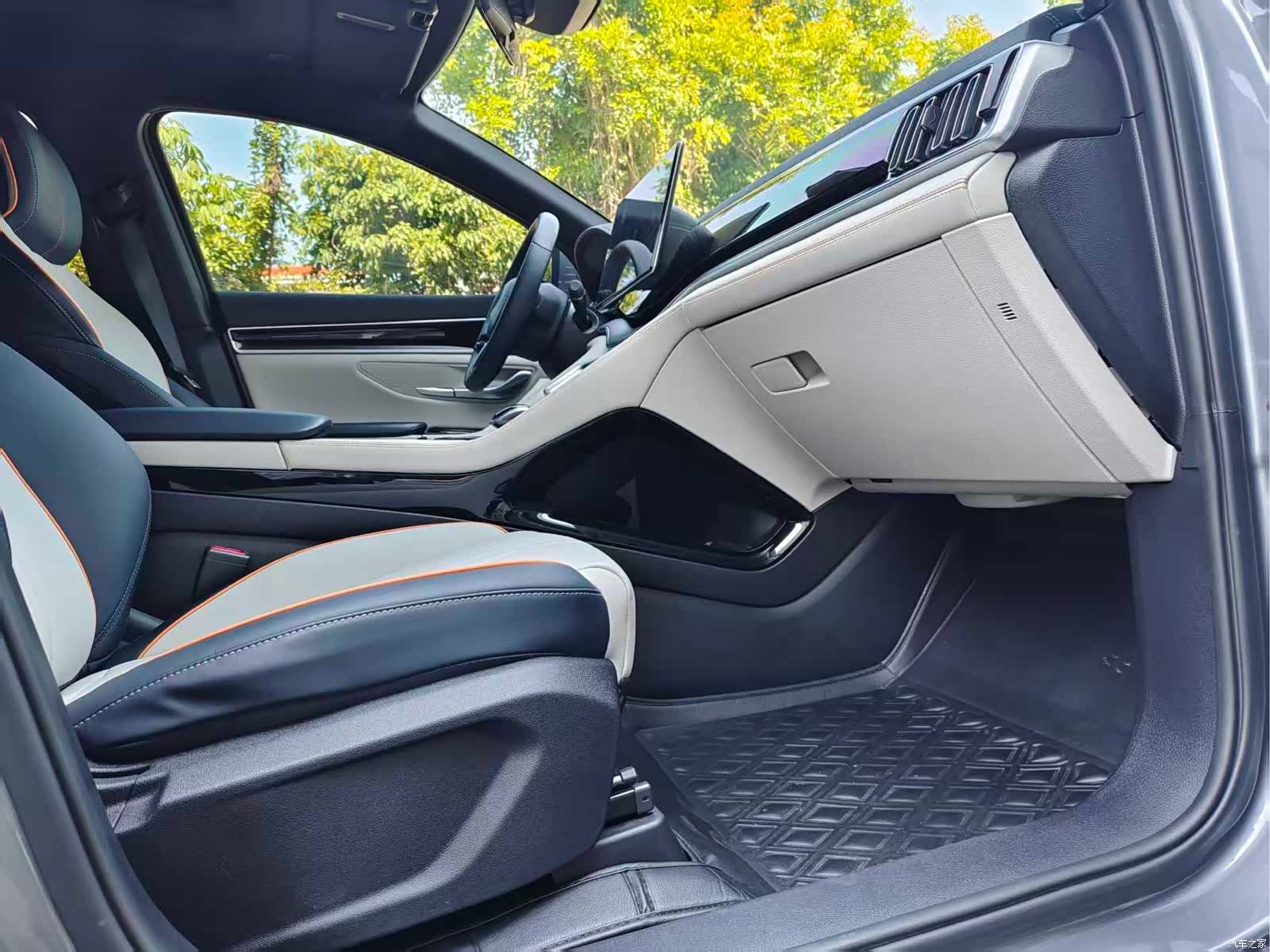 BYD Song, 2023 12