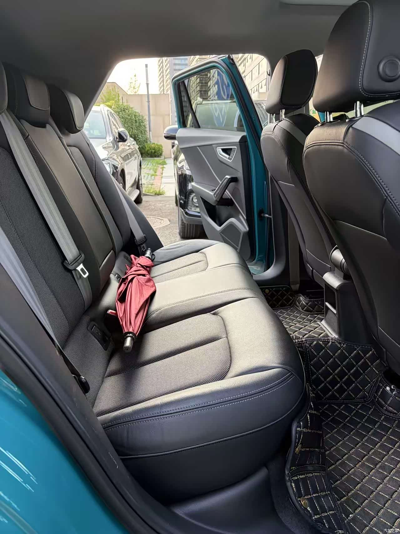 Audi Q2L, 2020 10