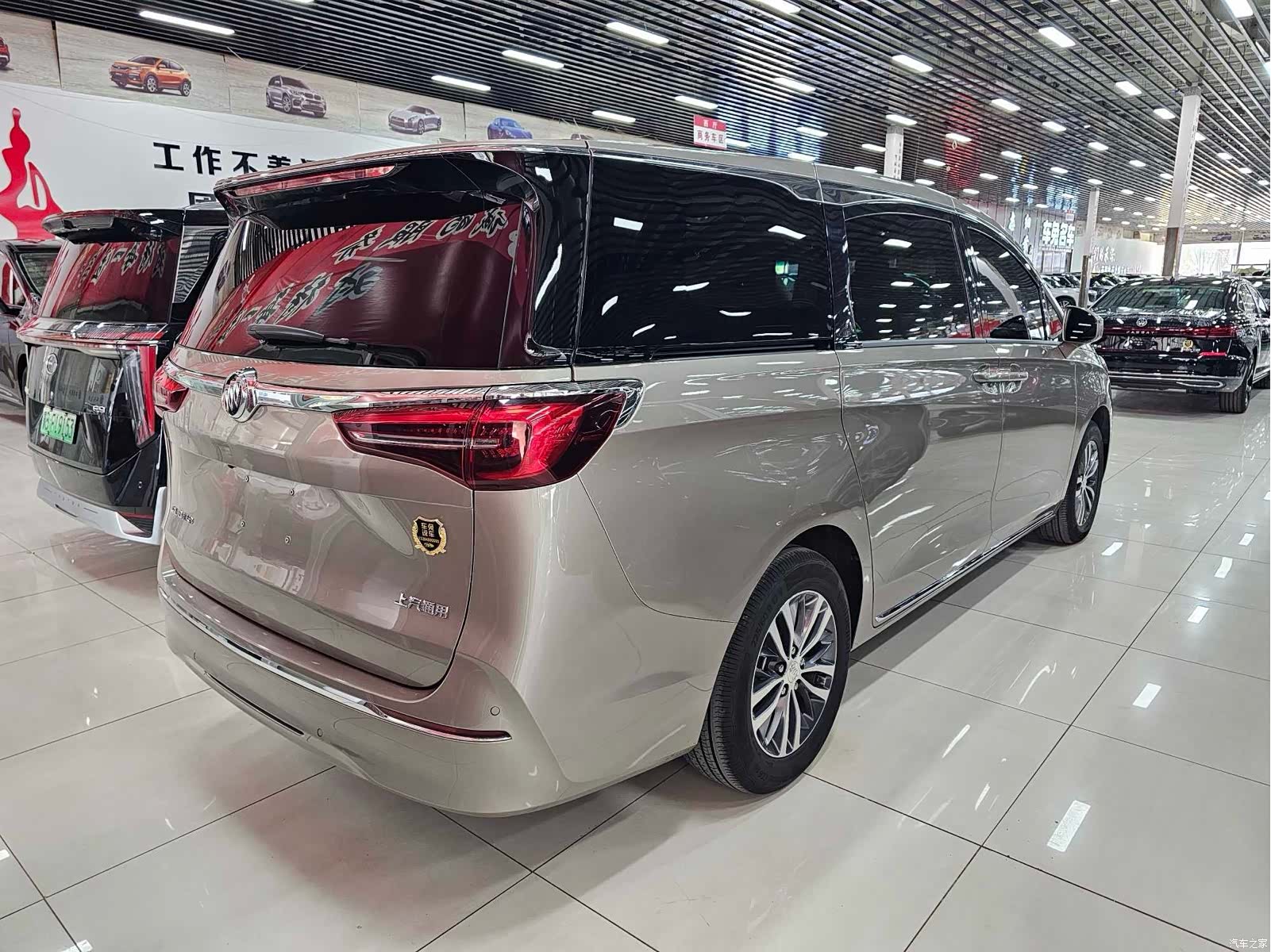Buick GL8, 2024 все фото