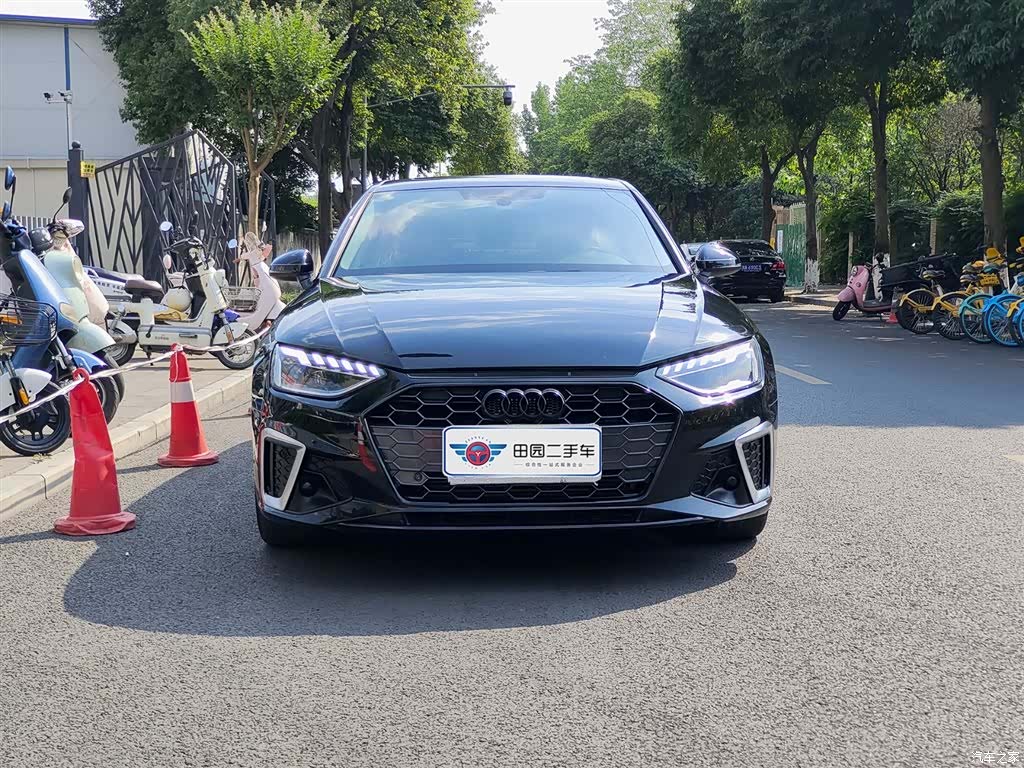 Audi A4L, 2022 2