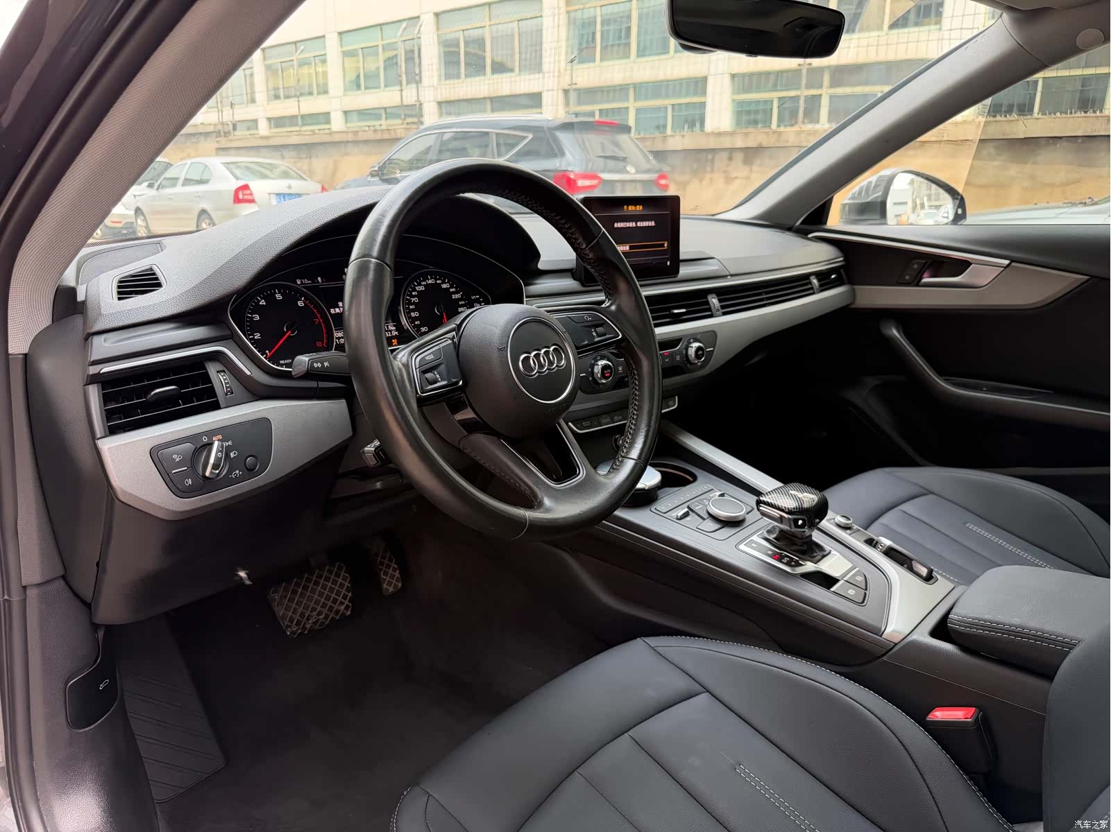 Audi A4L, 2019 16