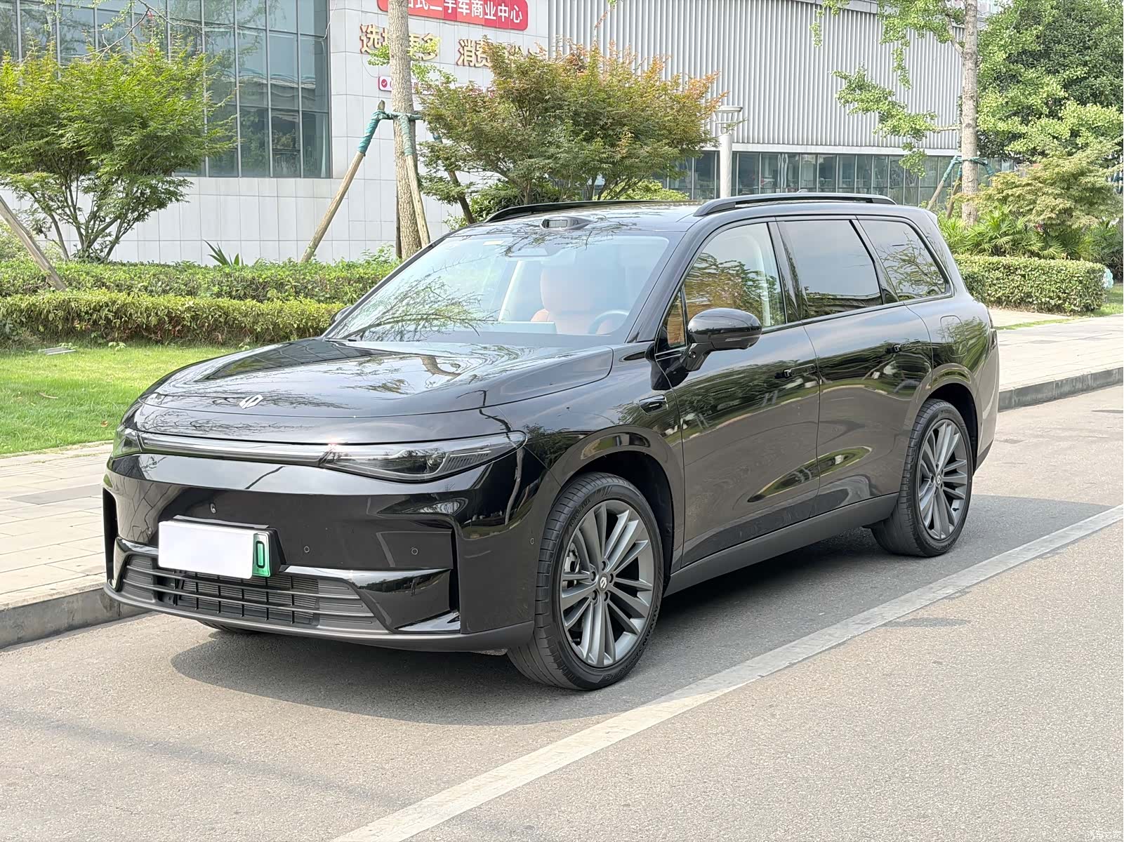 Leapmotor C16