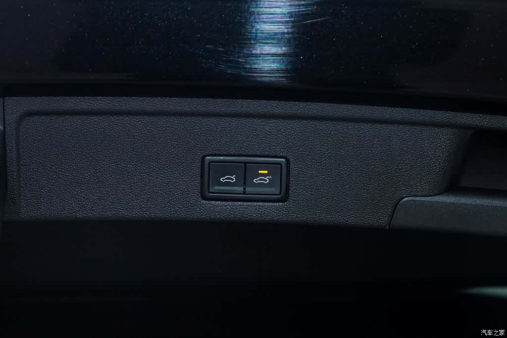 Volkswagen Touareg, 2024 11