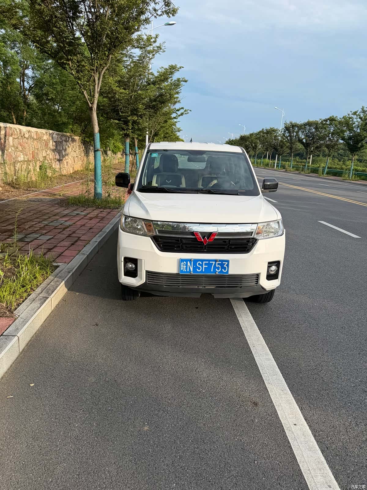 Wuling 1.5LLAR, 2021 2
