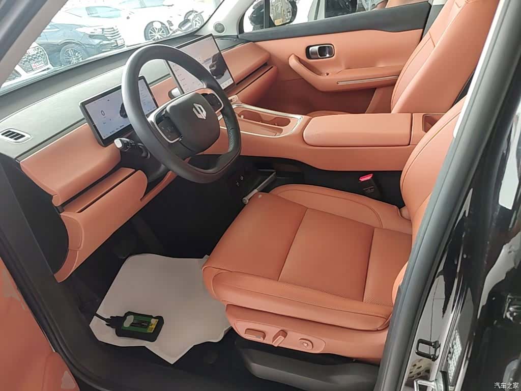 Leapmotor C10, 2025 15