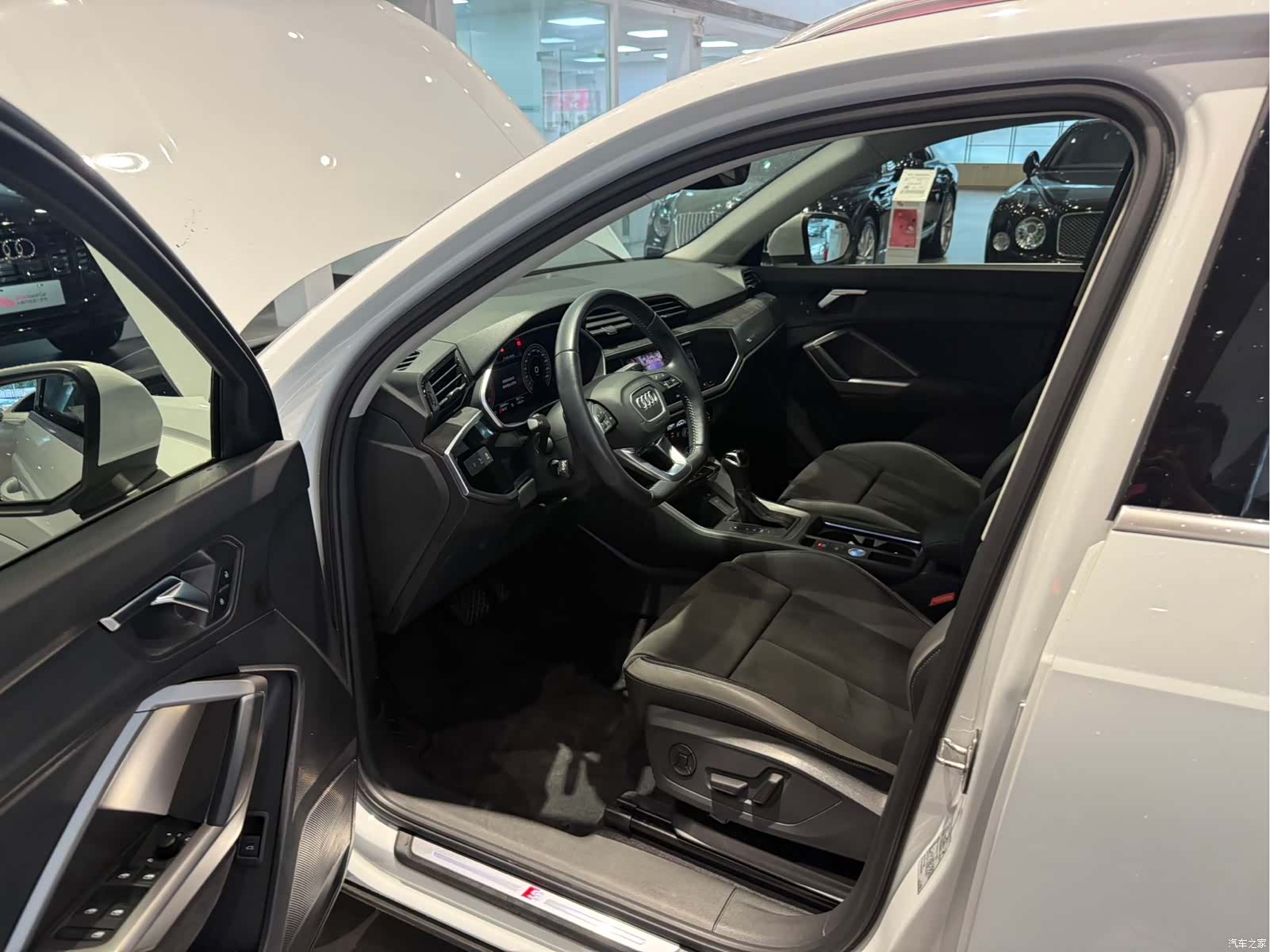 Audi Q3, 2022 7