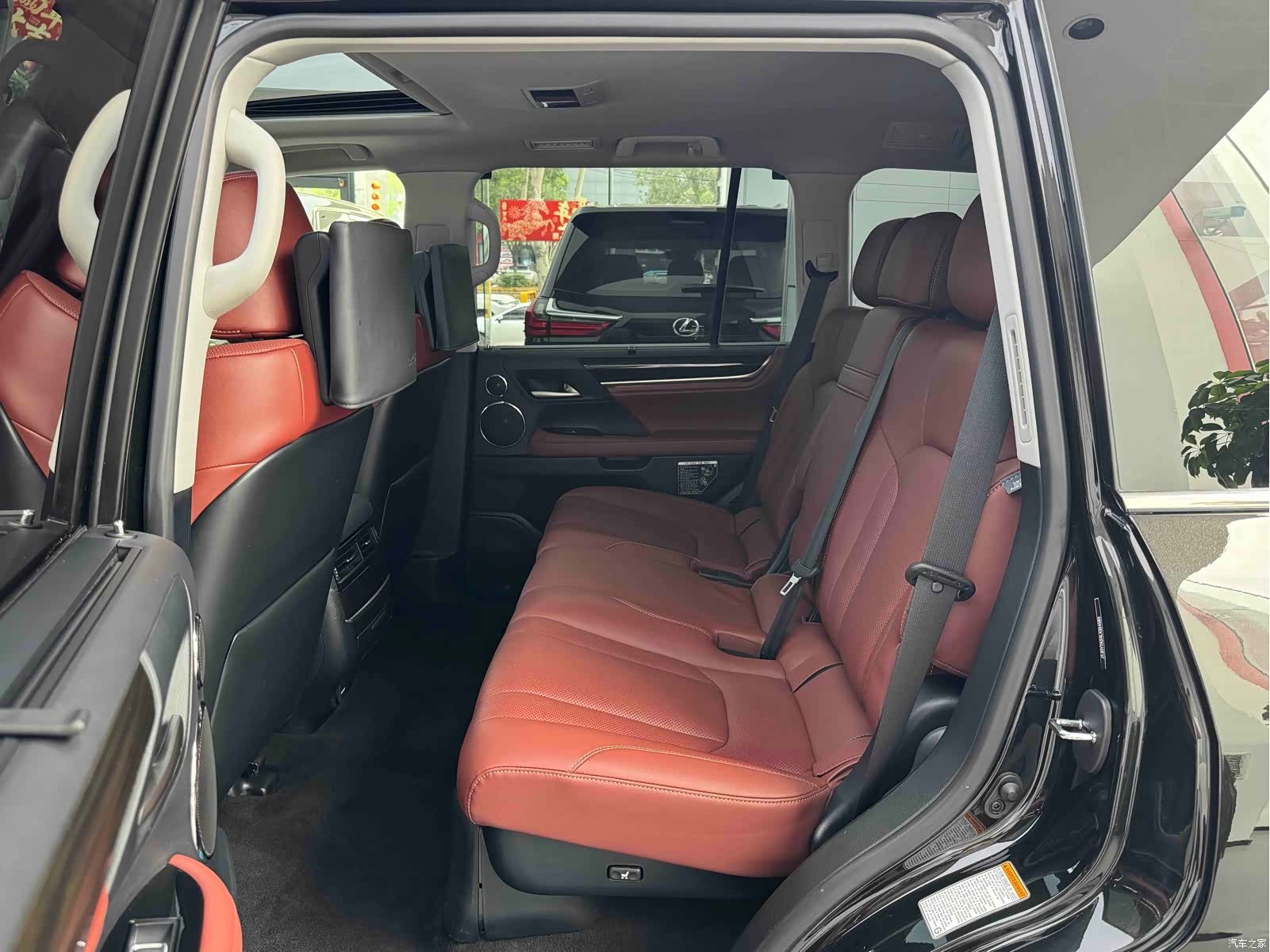 Lexus LX, 2021 6