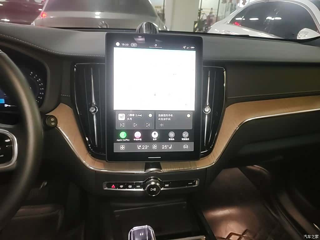 Volvo XC60, 2025 13
