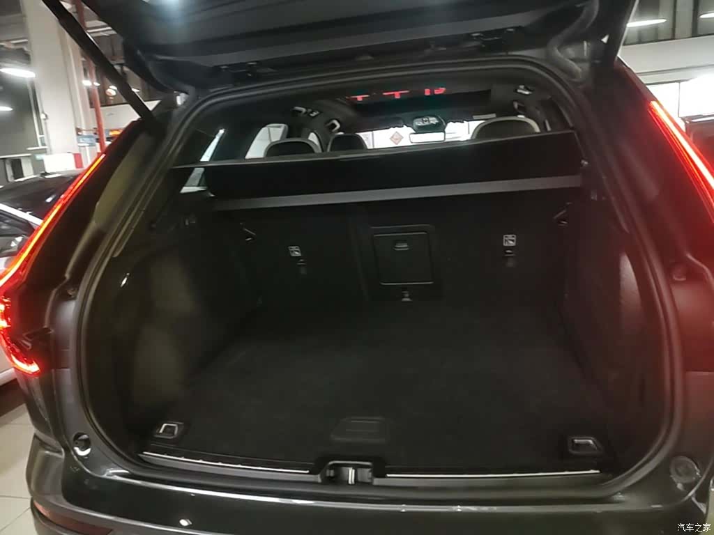 Volvo XC60, 2025 19