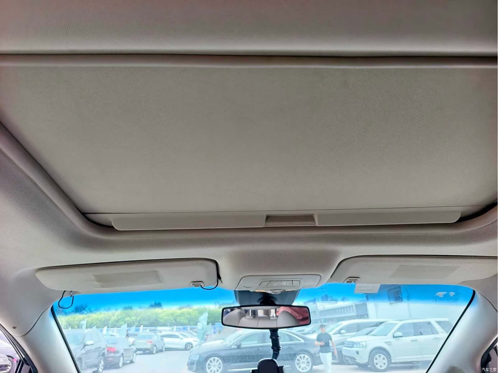 Buick GL8, 2011 14