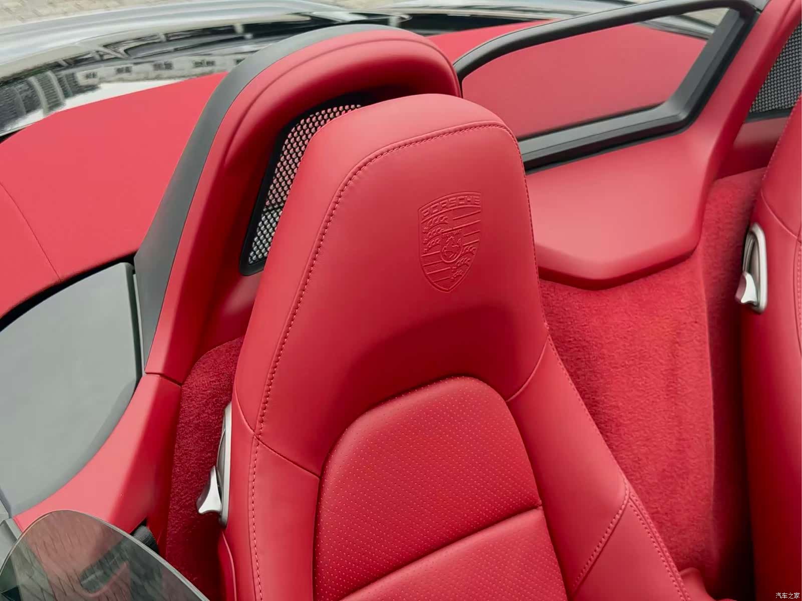 Porsche Boxster, 2025 12