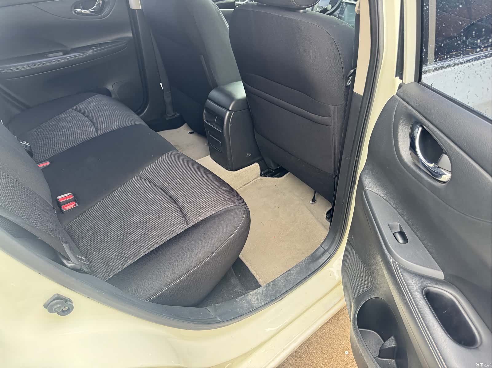 Nissan Tiida, 2017 9
