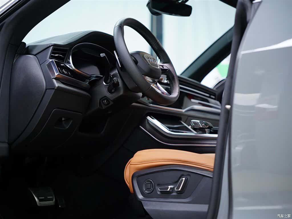 Audi Q8, 2023 29