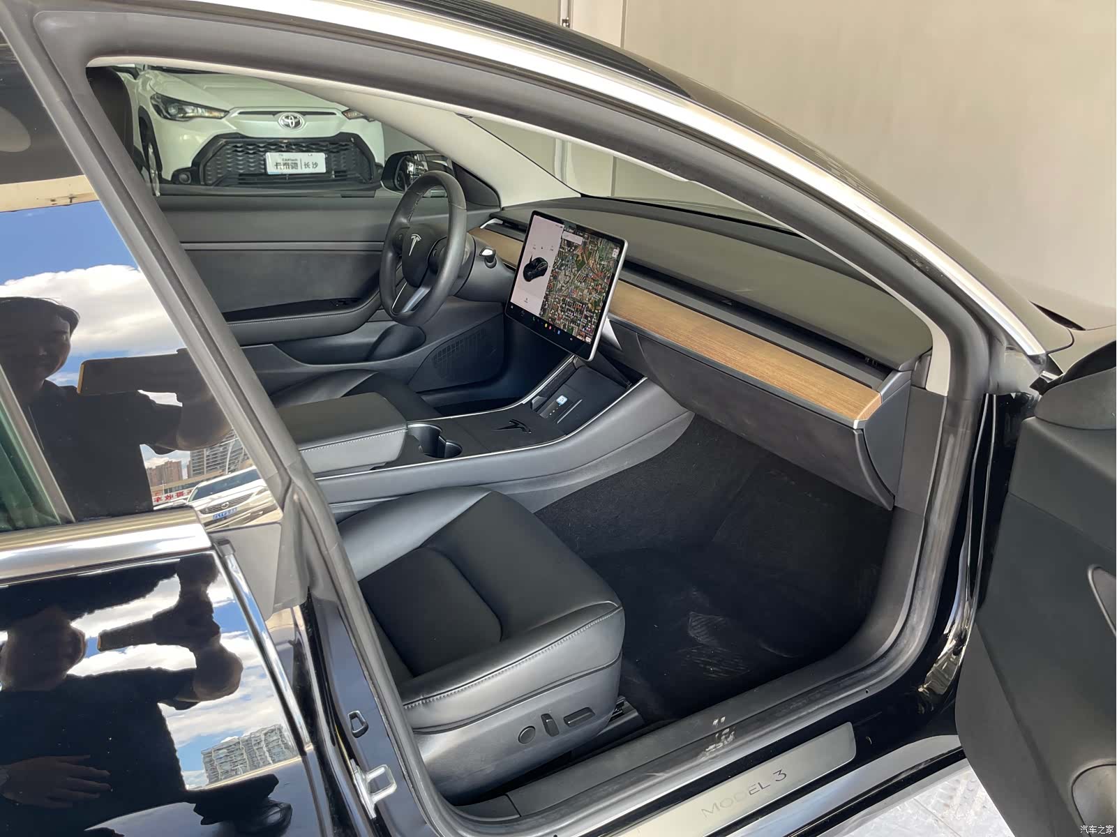Tesla Model 3, 2020 23