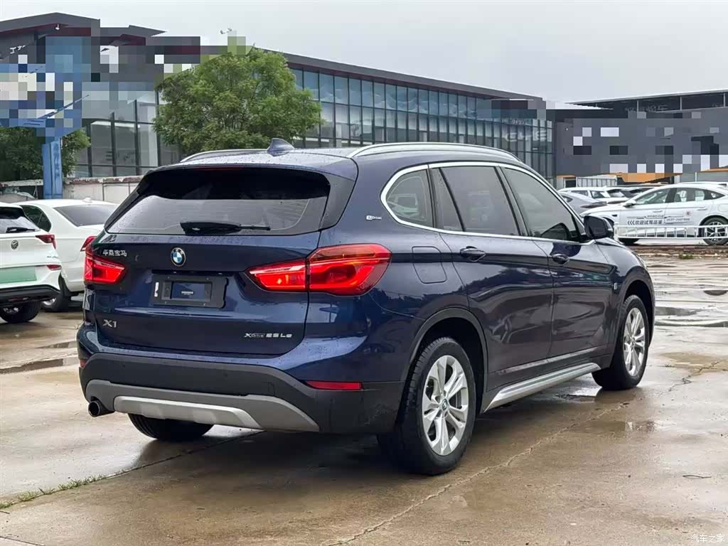 BMW X1, 2019 все фото