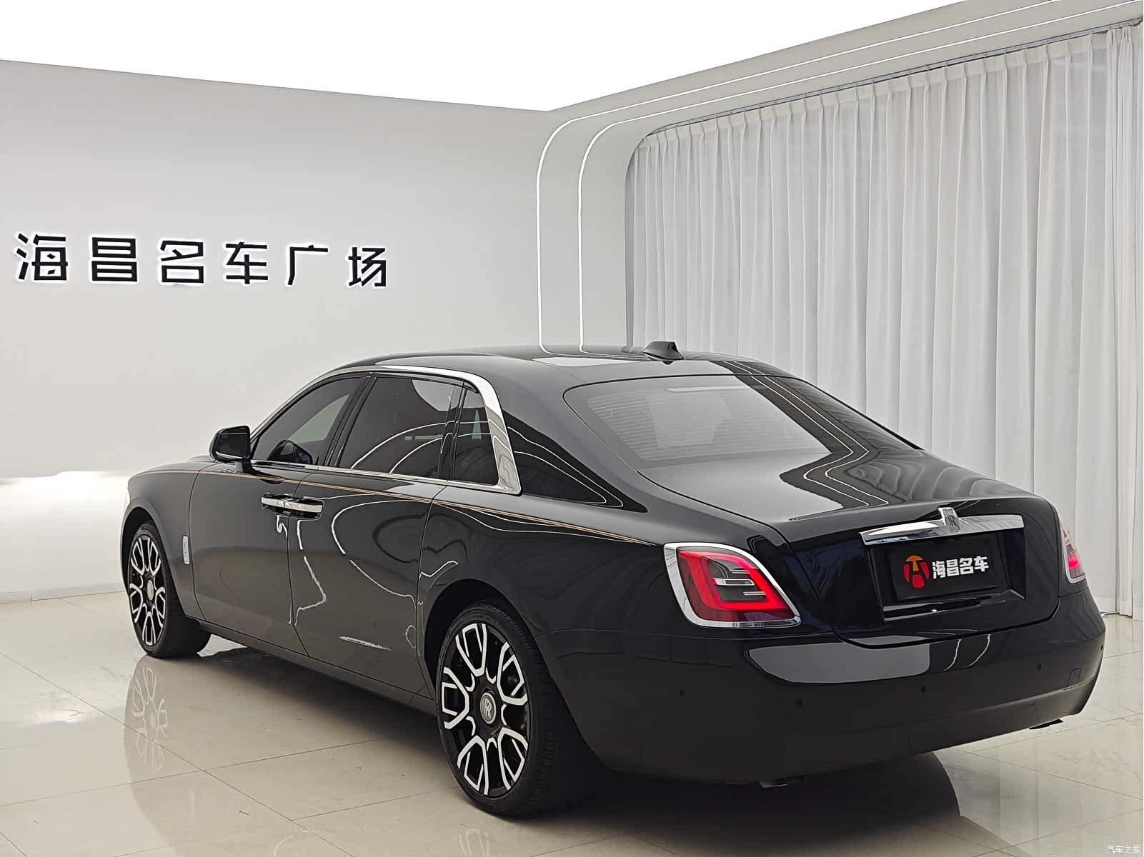 Rolls-Royce Ghost, 2021 7
