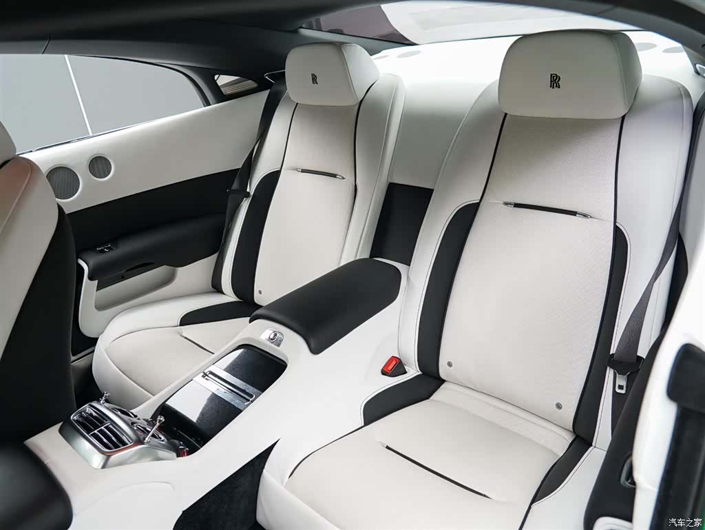 Rolls-Royce Wraith, 2024 11