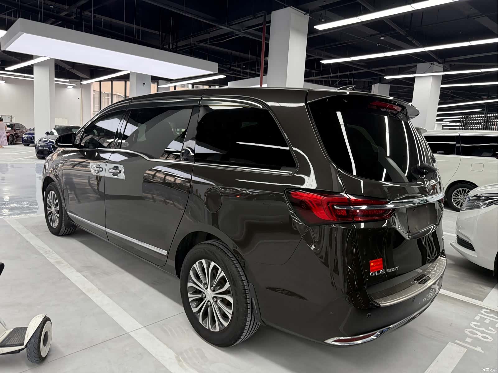 Buick GL8, 2021 18