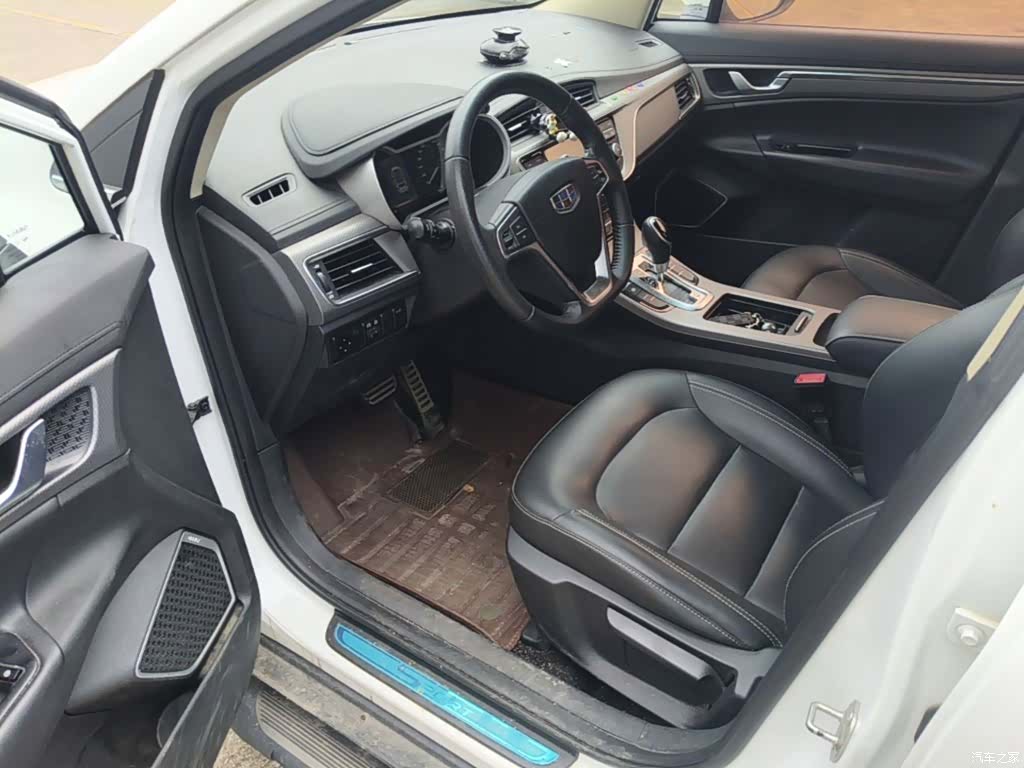 Geely Emgrand, 2017 16