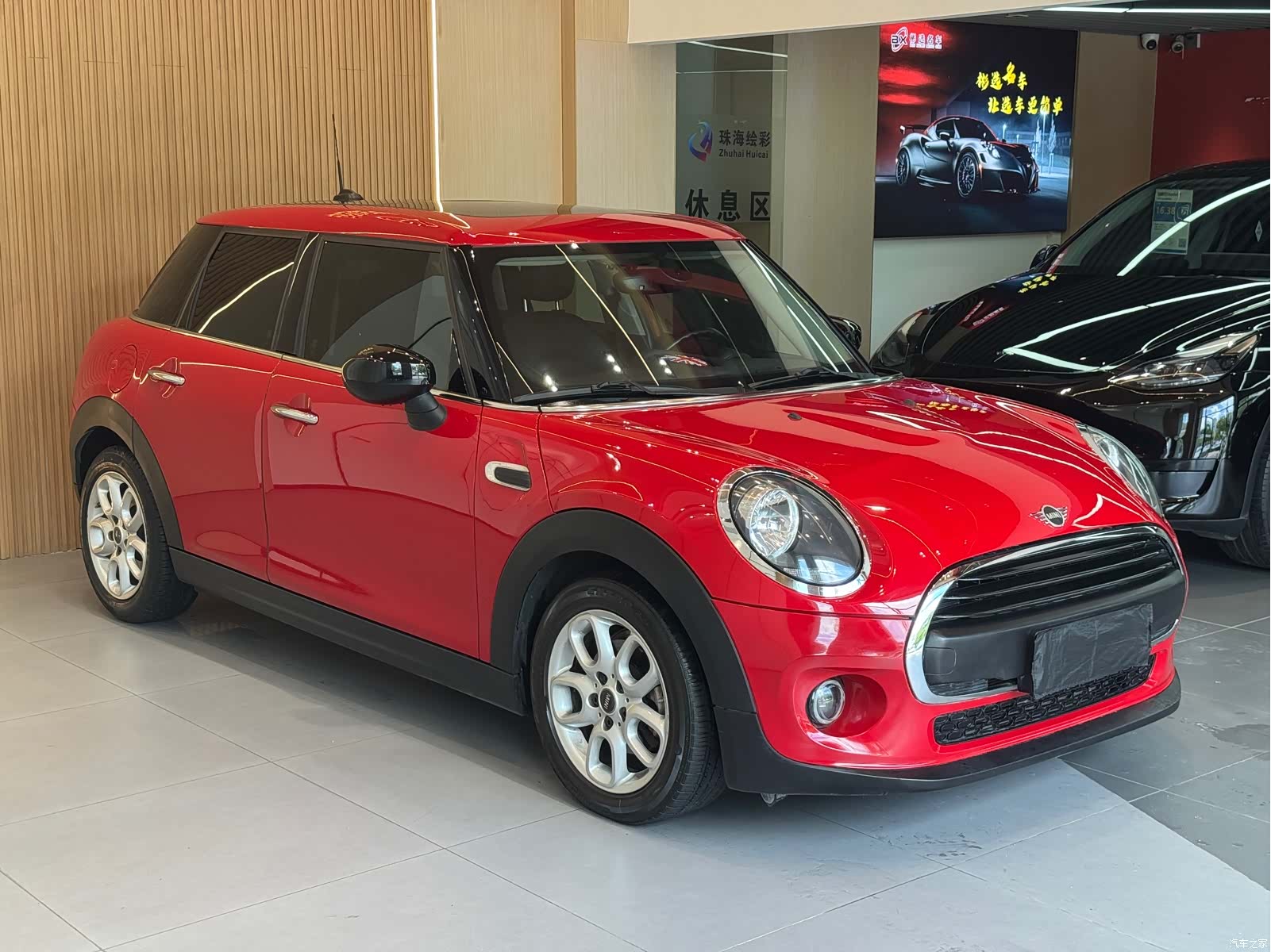 Mini ONE, 2021 3