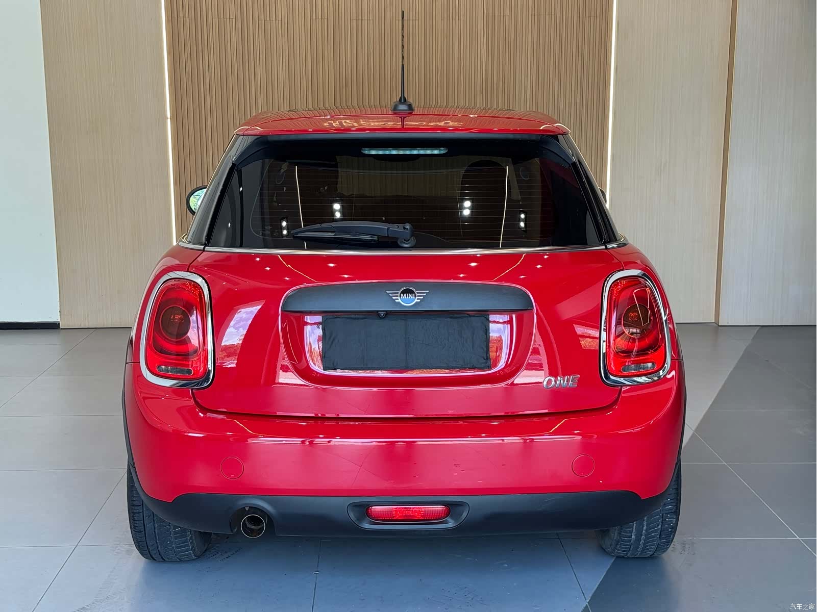 Mini ONE, 2021 17