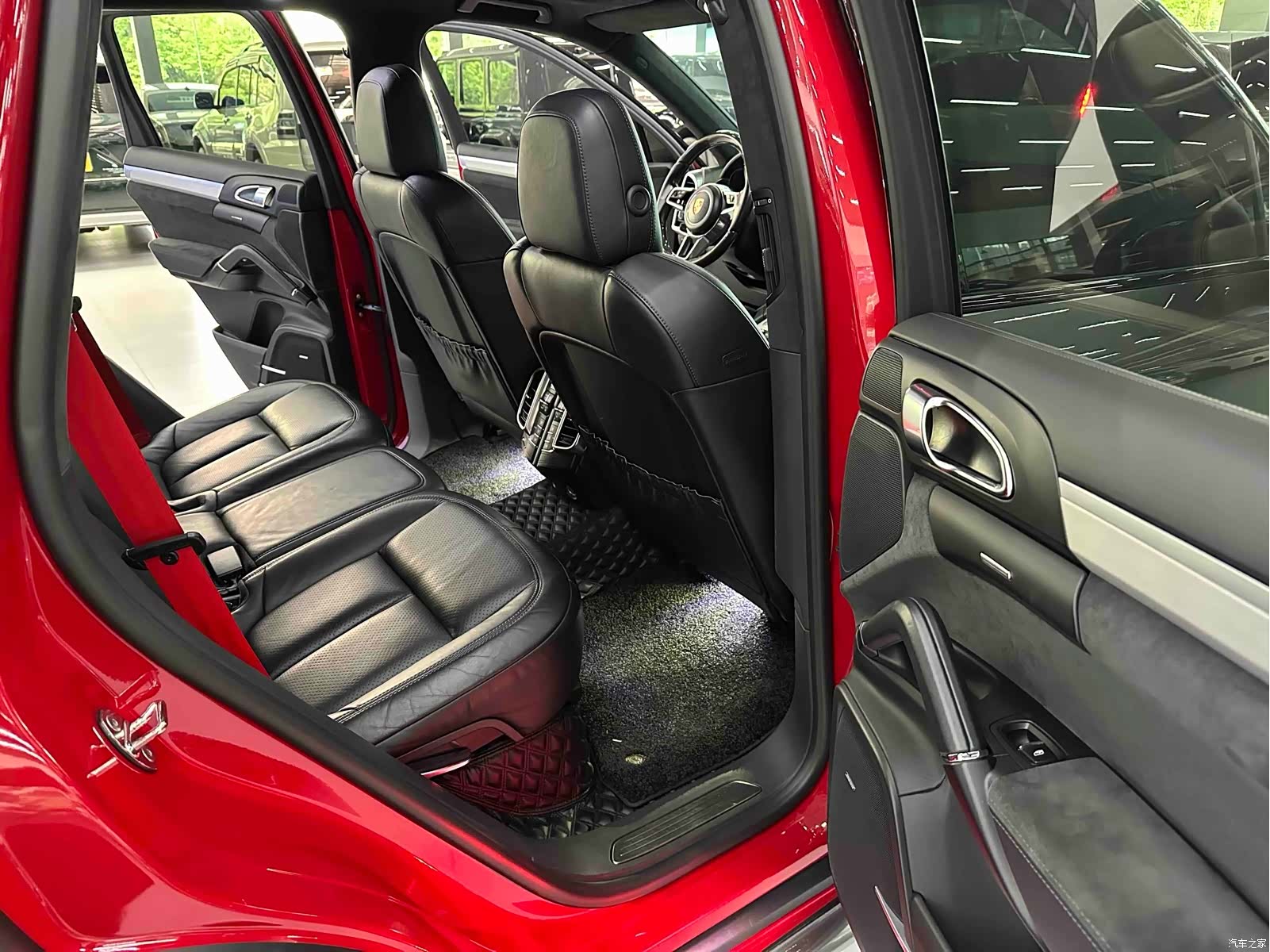 Porsche Cayenne, 2016 12
