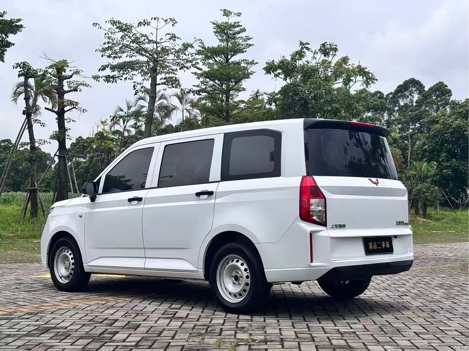 Wuling Hongguang, 2022 4