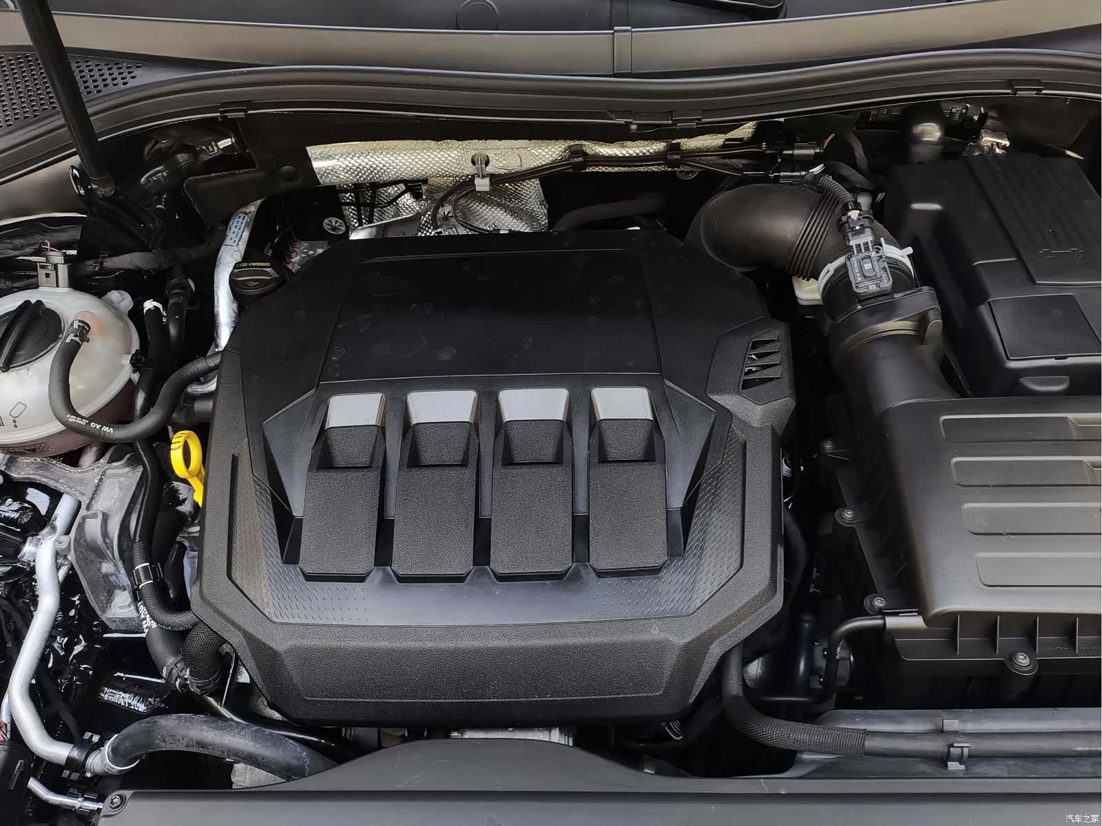 Volkswagen Tiguan L, 2022 22
