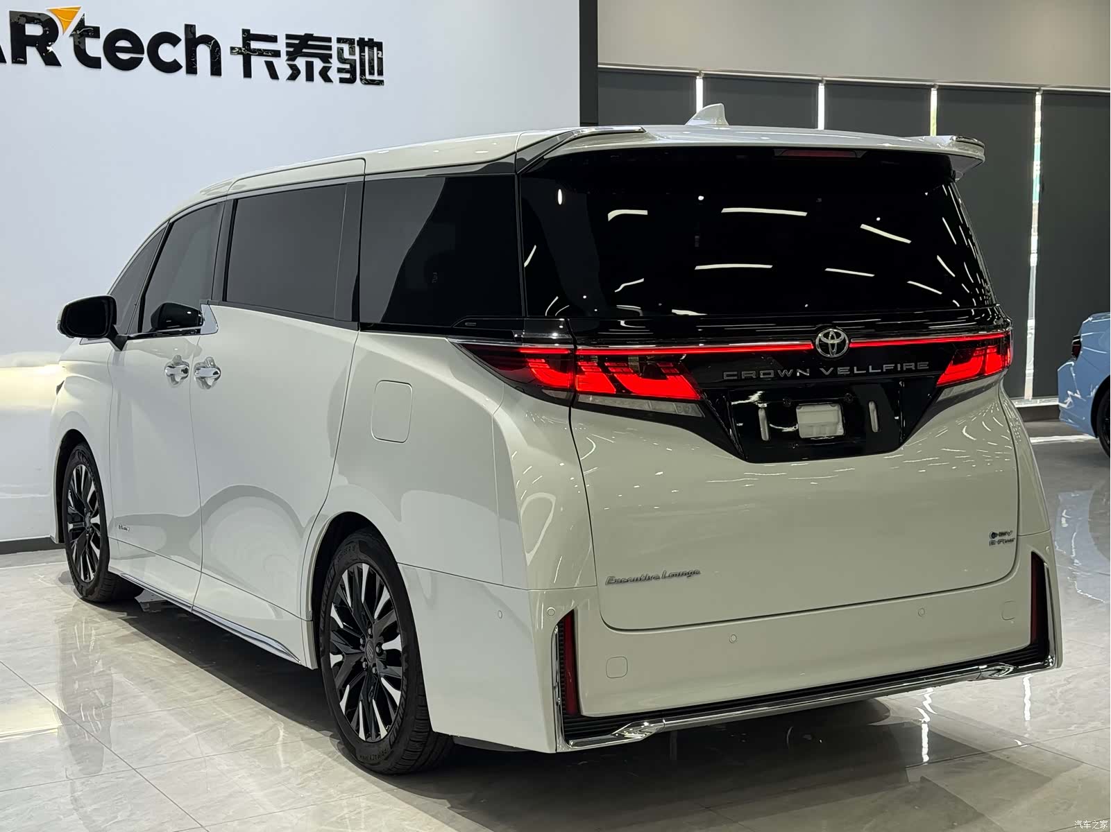 Toyota Vellfire, 2023 6