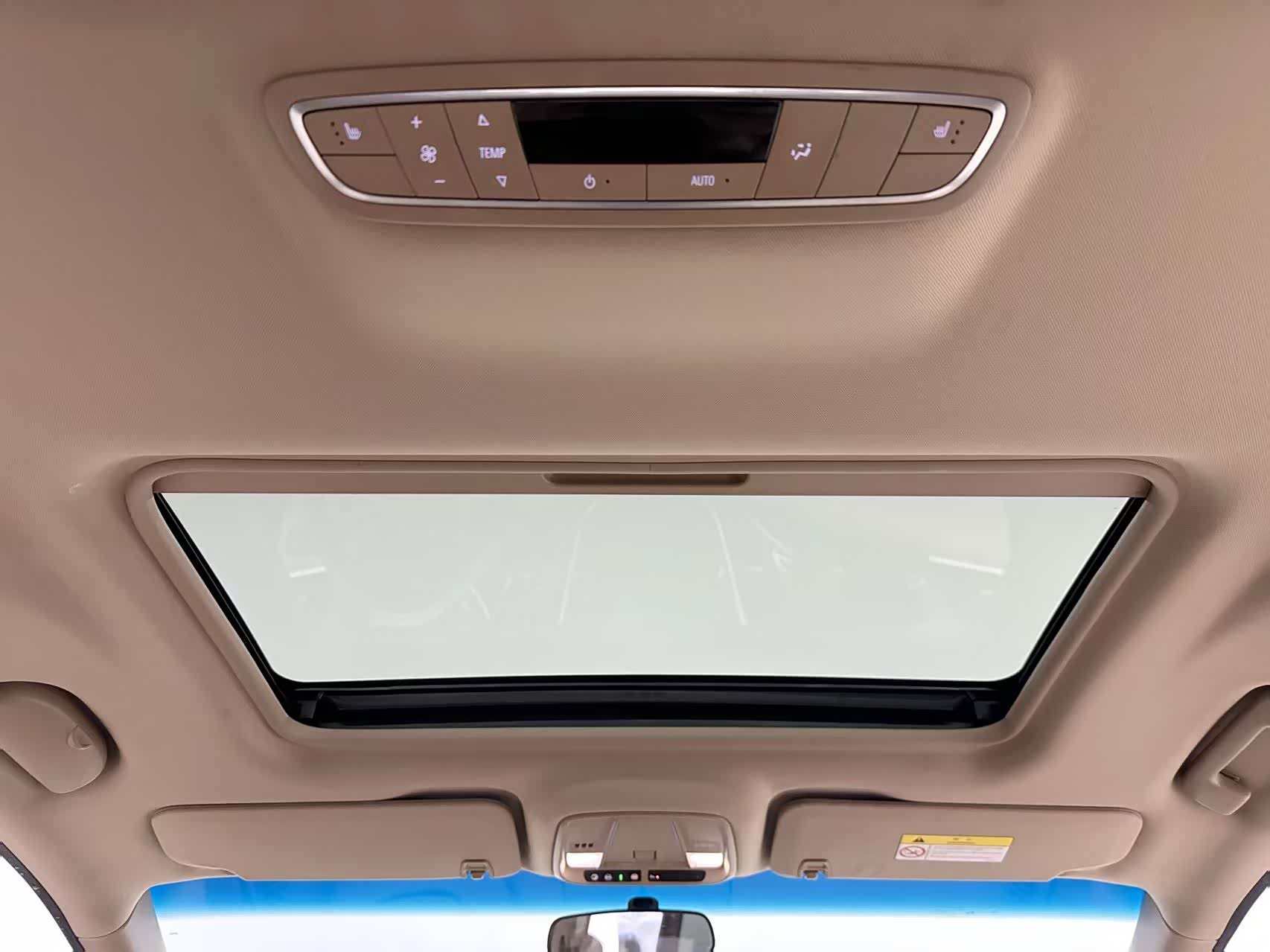 Buick GL8, 2018 6