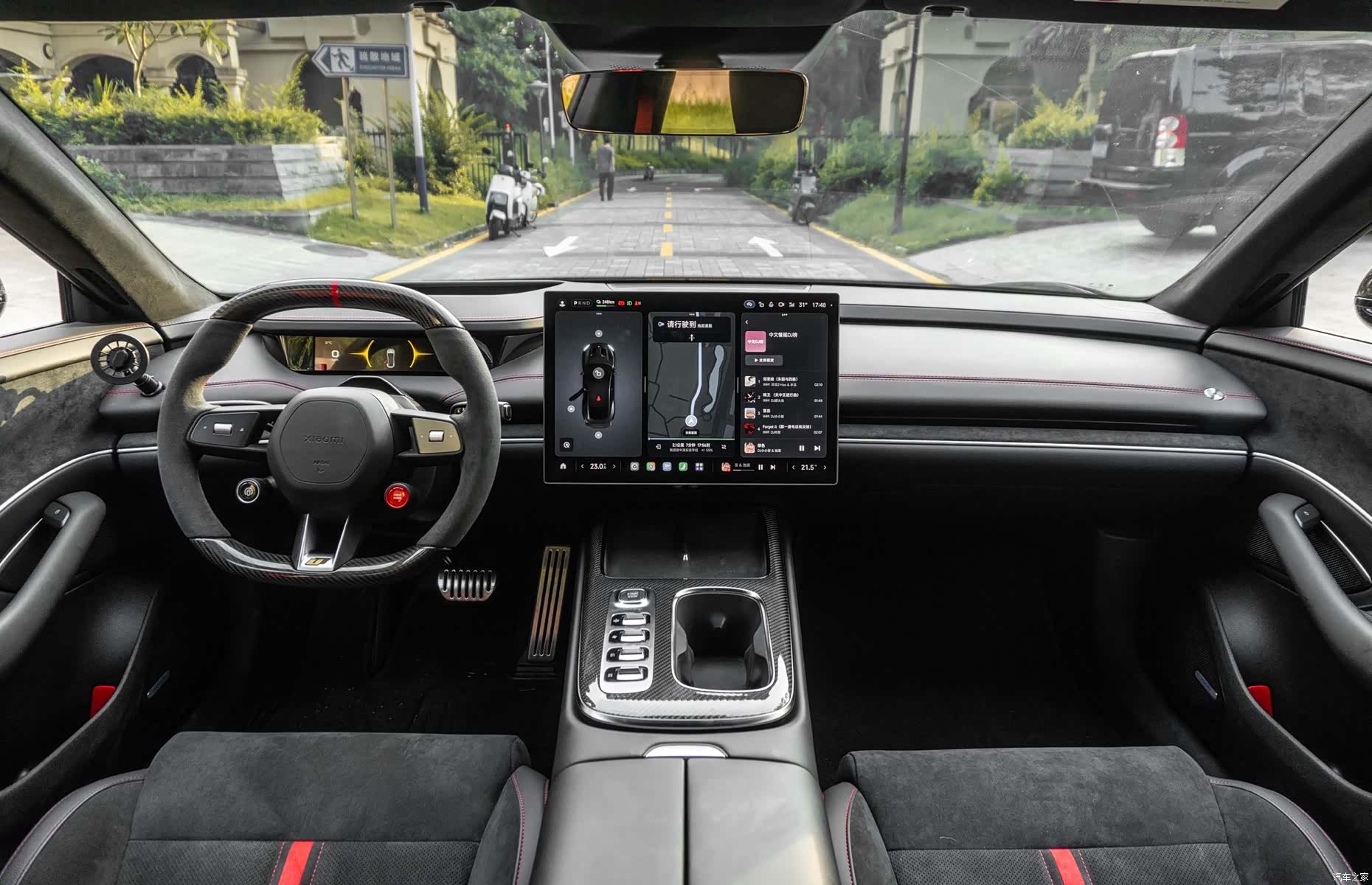 Xiaomi SU7, 2025 12