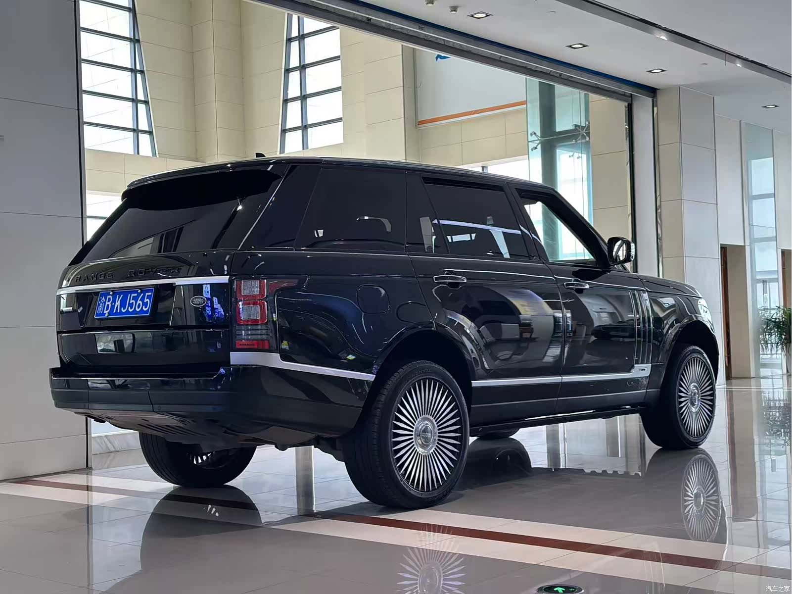 Land Rover Range Rover, 2018 16