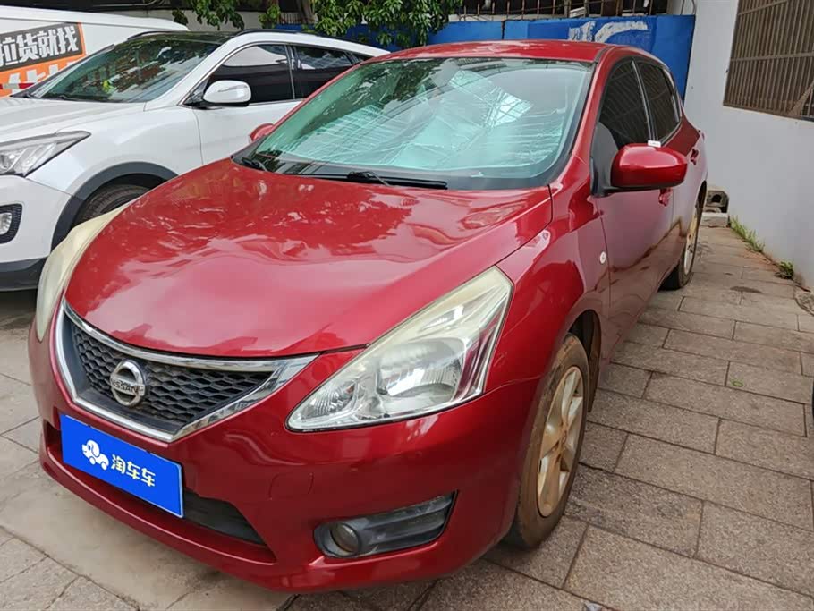 Nissan TIIDA