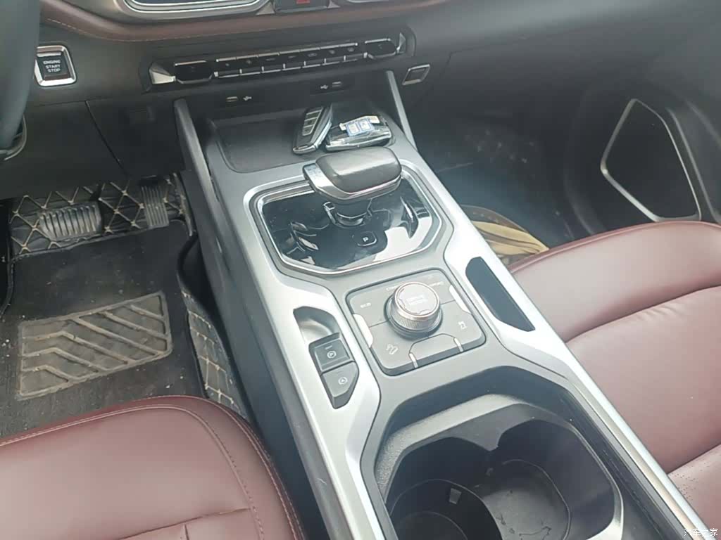 Geely Haoyue, 2023 14