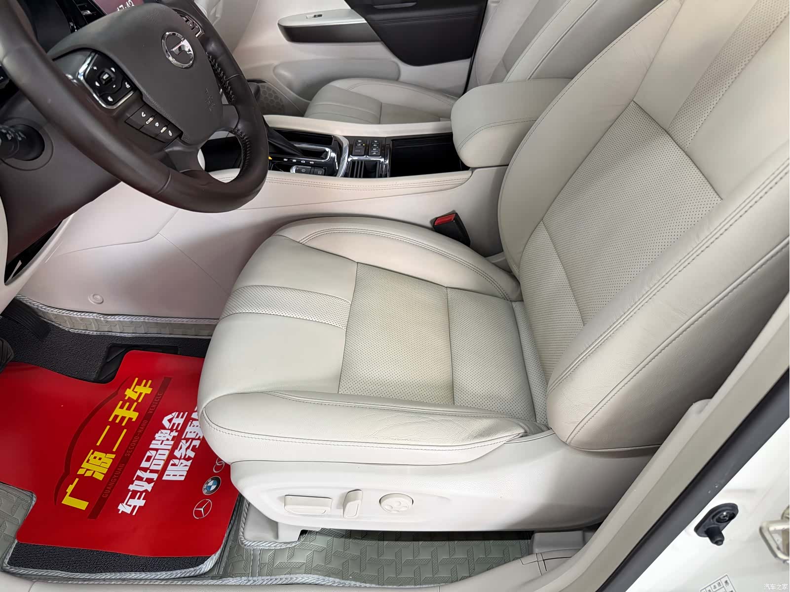 Trumpchi GS8, 2017 16