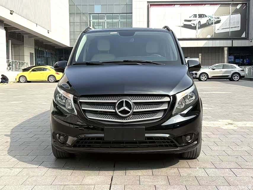 Mercedes-Benz 7, 2018 2