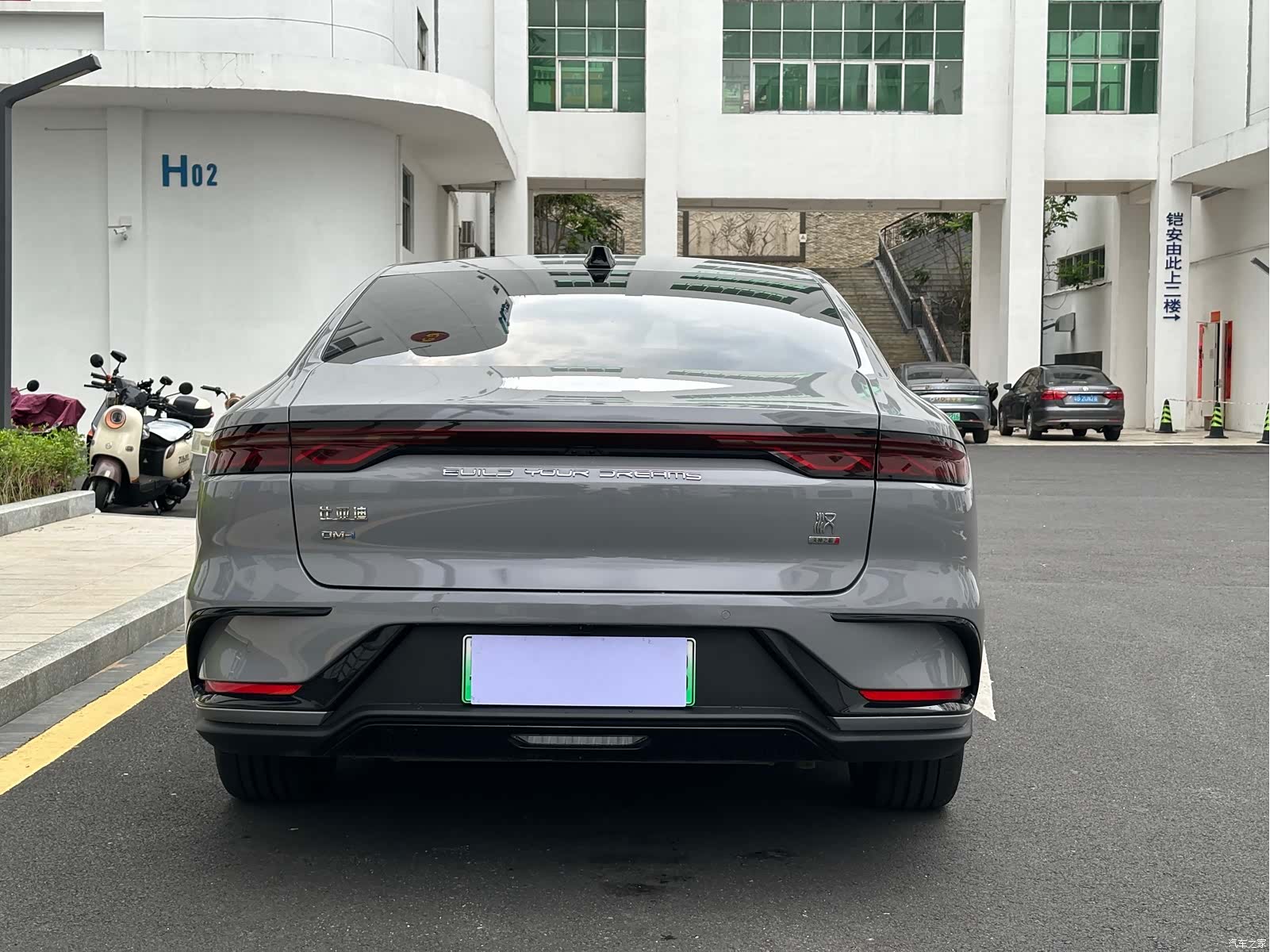 BYD Han, 2025 все фото