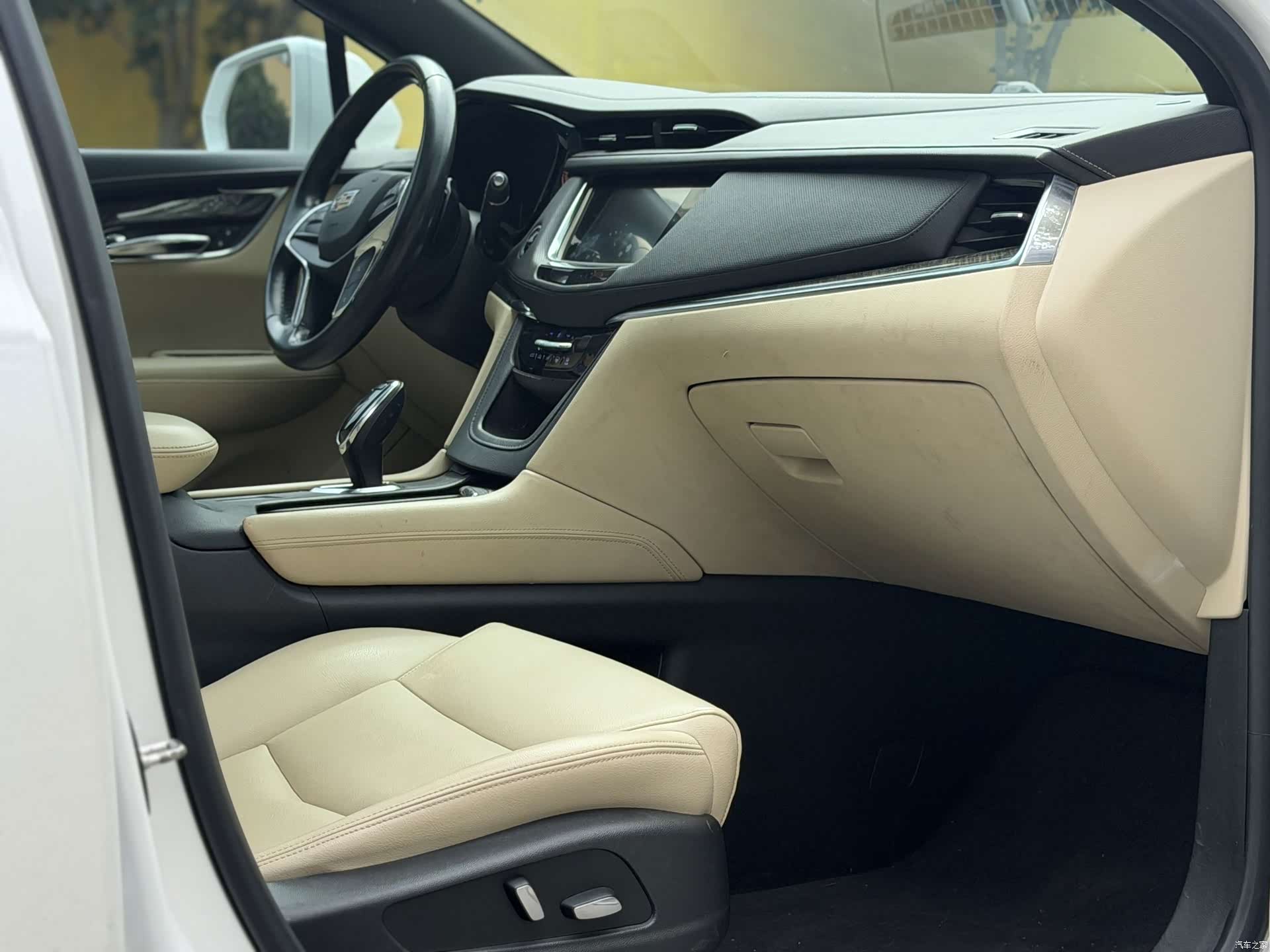 Cadillac XT5, 2016 4