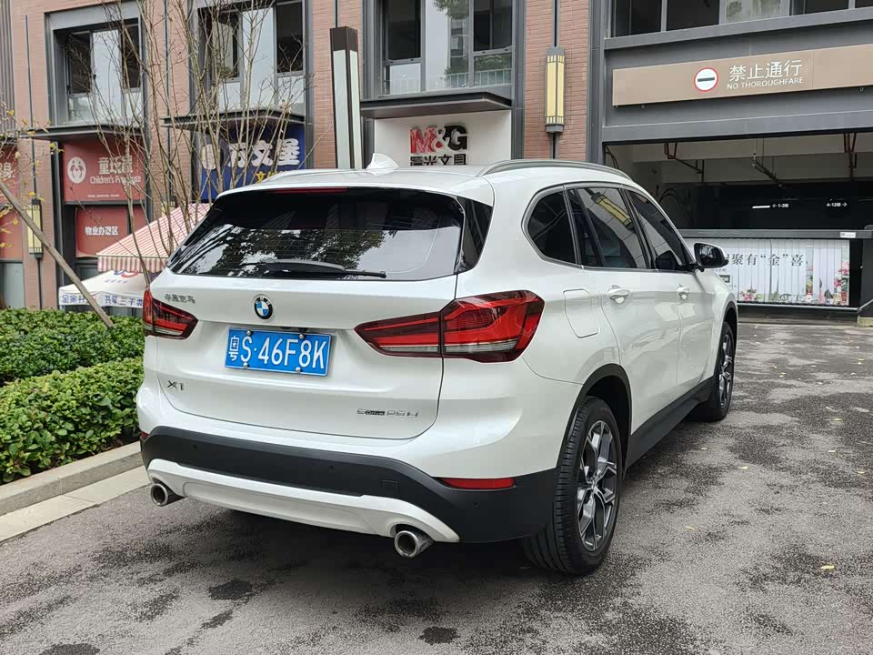 BMW X1