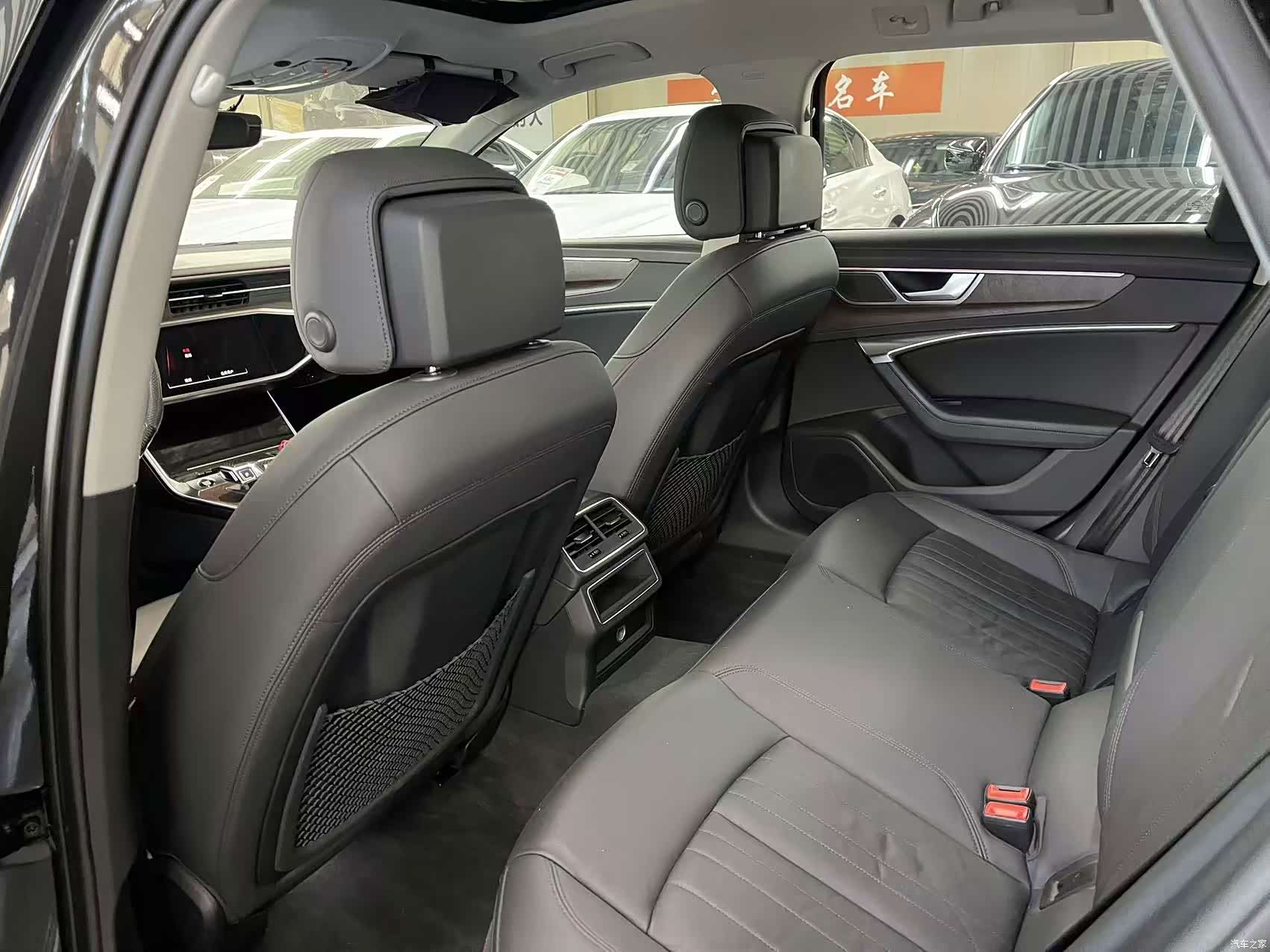 Audi A6, 2022 все фото