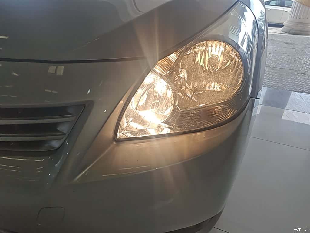 Toyota 180E, 2014 24