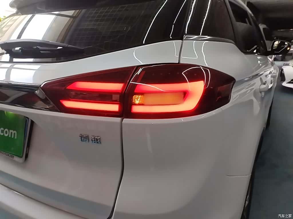 Geely Boyue, 2020 8