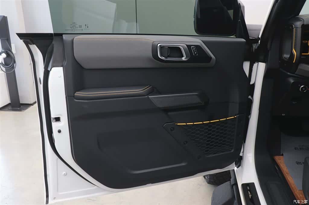 Ford Bronco, 2026 10