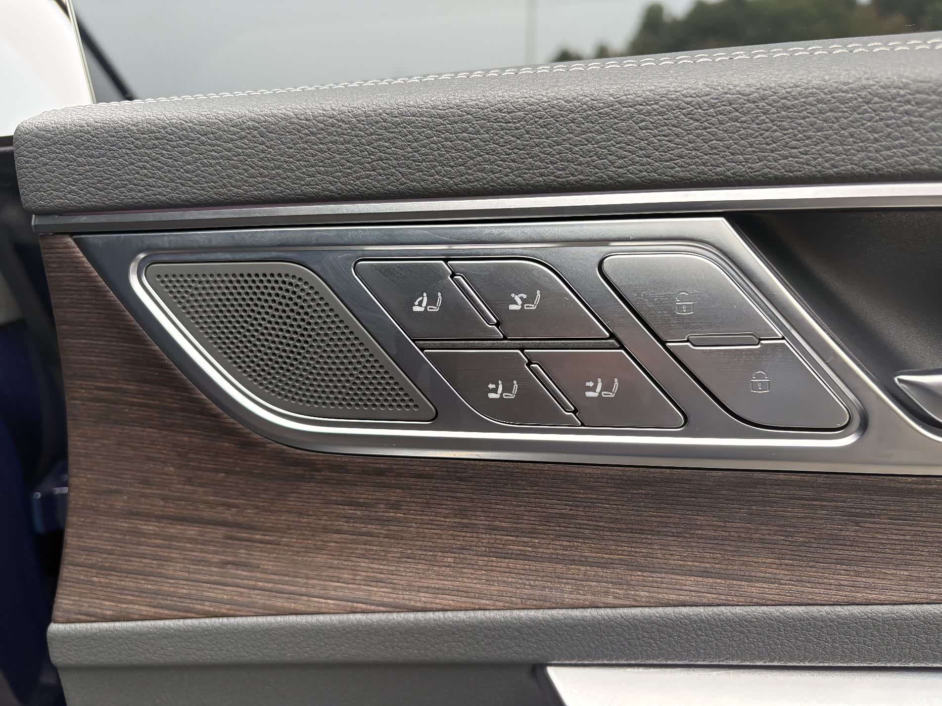 Audi A7L, 2023 14