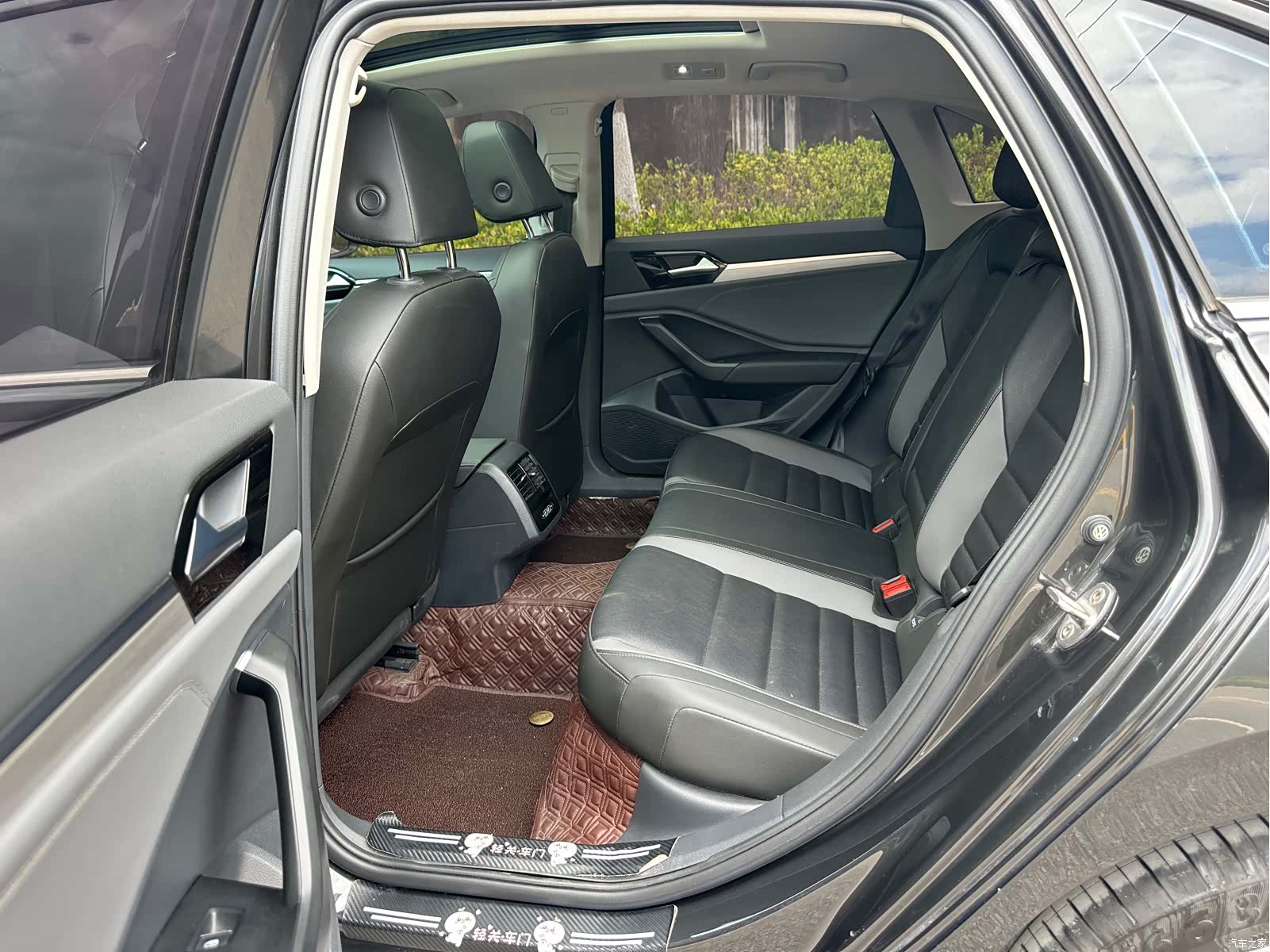 Volkswagen Sagitar, 2022 8