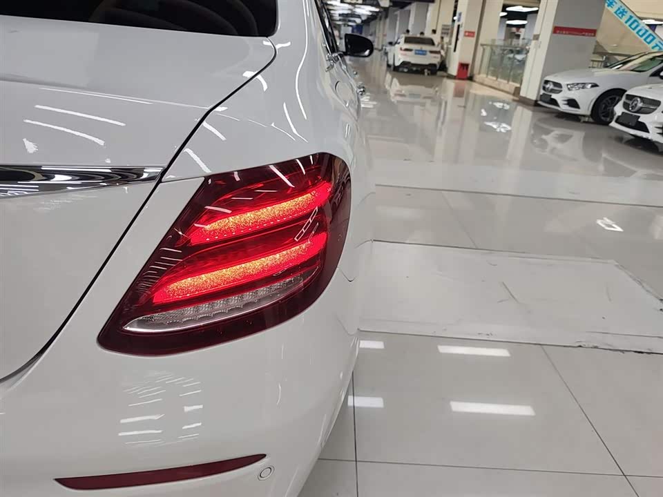 Mercedes-Benz E-class Mercedes-Benz E-class