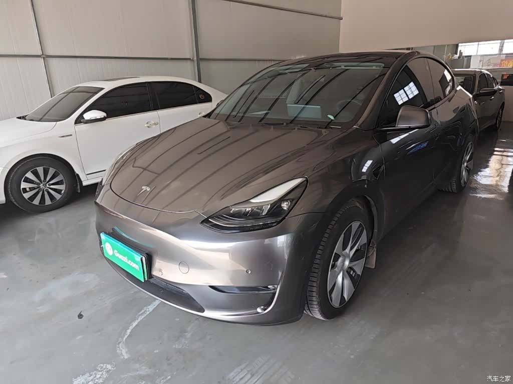 Tesla Model Y, 2021 2