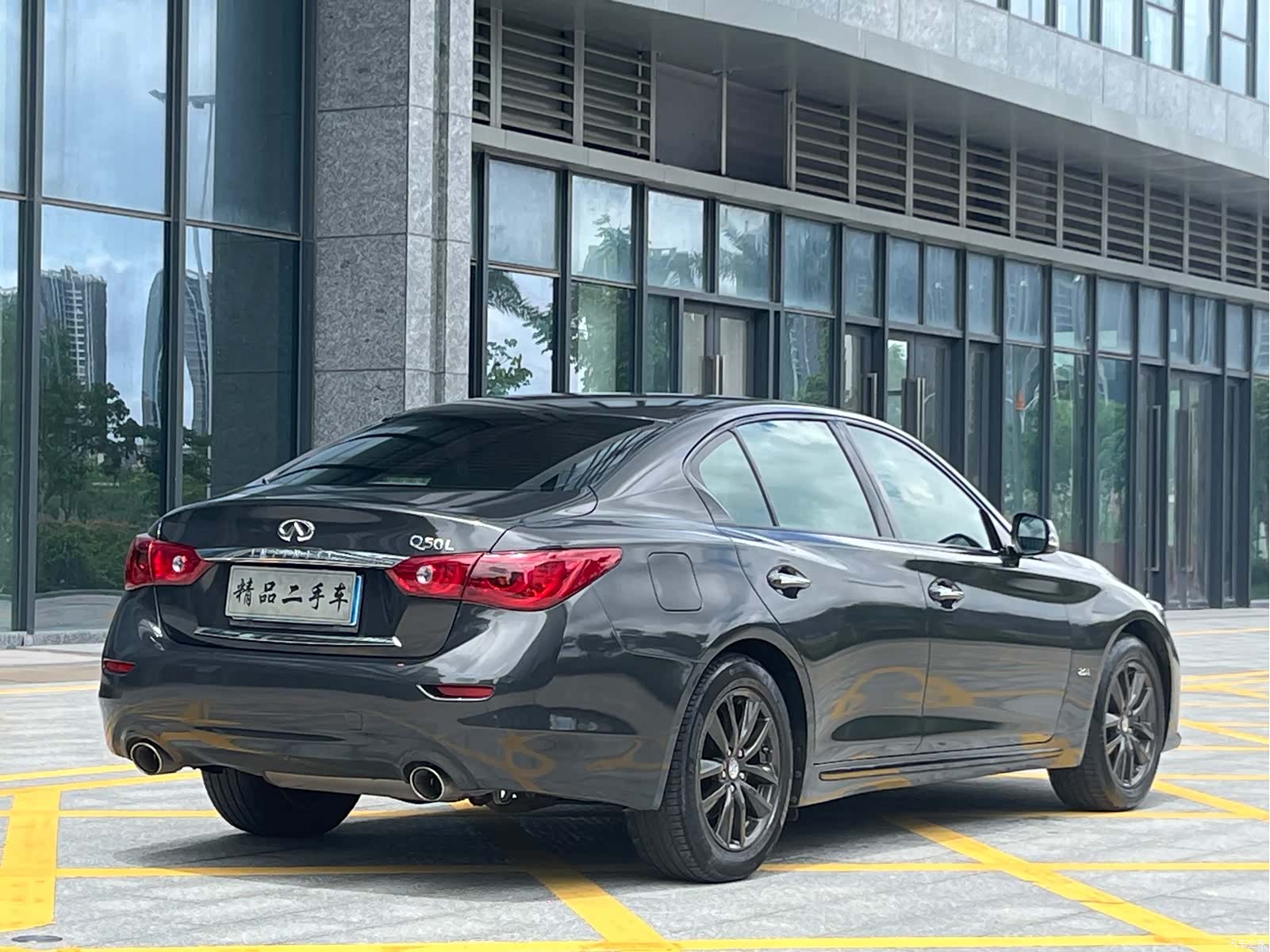 Infiniti Q50L, 2015 6