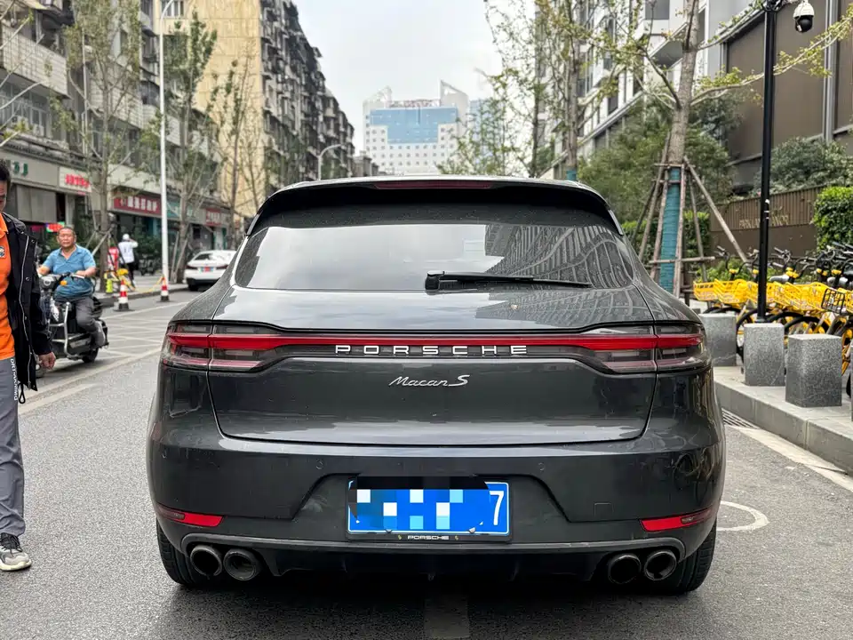 Porsche Macan
